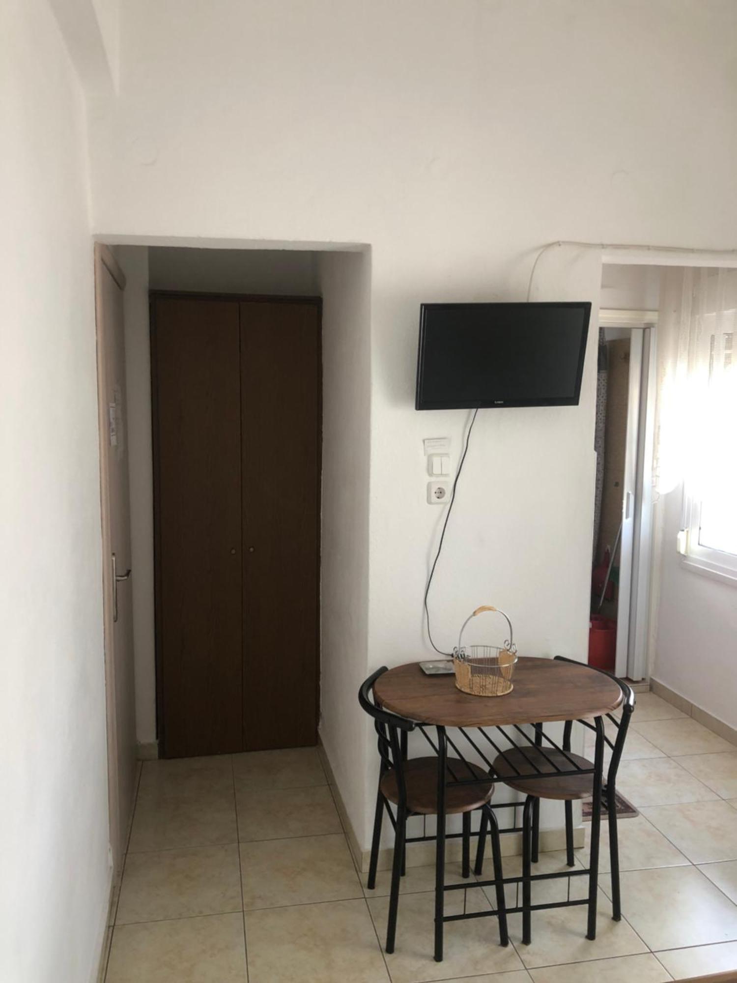 Nikos Rooms Nea Peramos  Luaran gambar