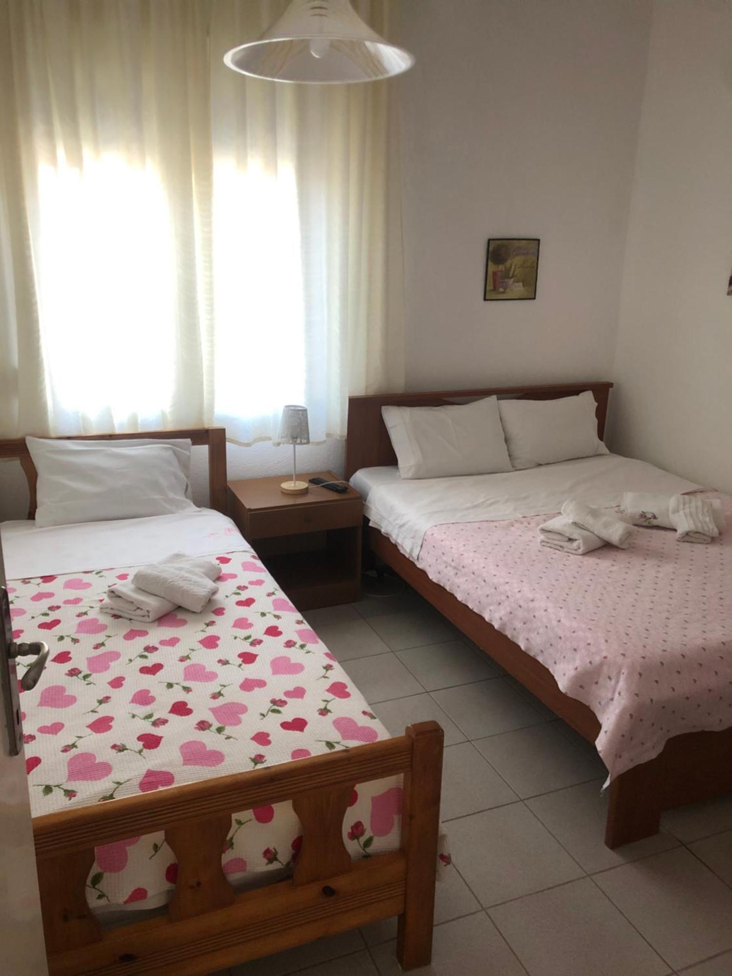 Nikos Rooms Nea Peramos  Luaran gambar